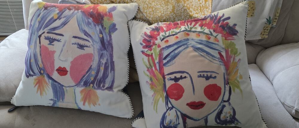 2 Pillows BY Gobal VIEWS Embrace Internationally Imspried Design